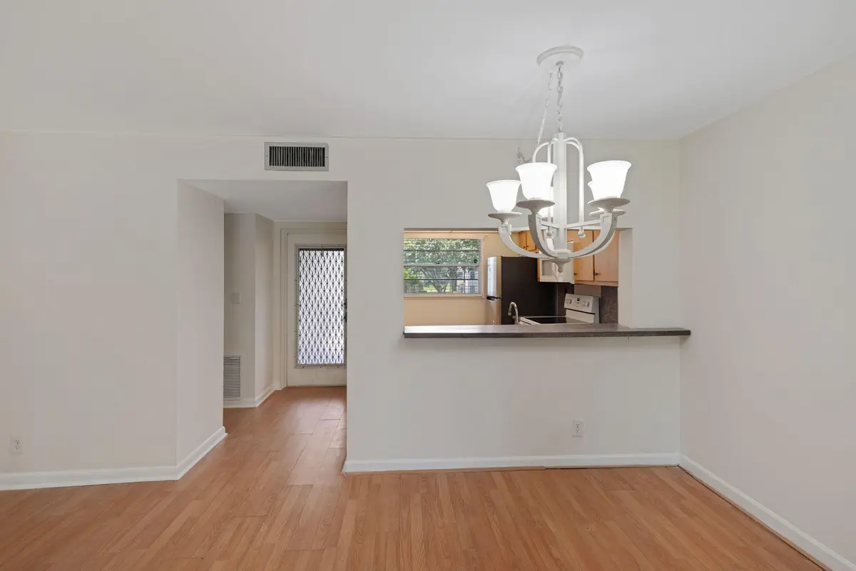 * at 1900 SABAL PALM Drive 205, Davie