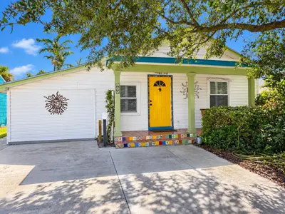 806 N M Street, Lake Worth Beach – Single Family Residence for sale