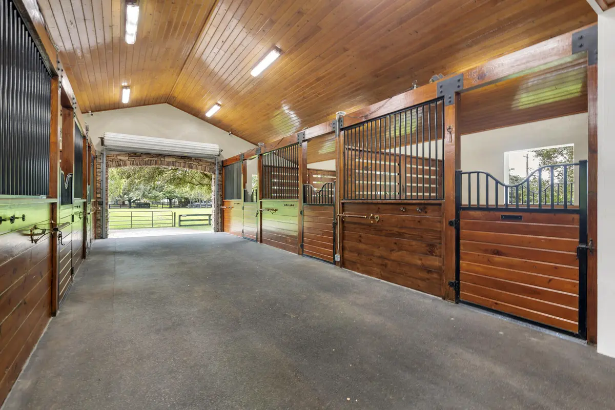 low-18 at 14366 BELMONT Trace, Wellington