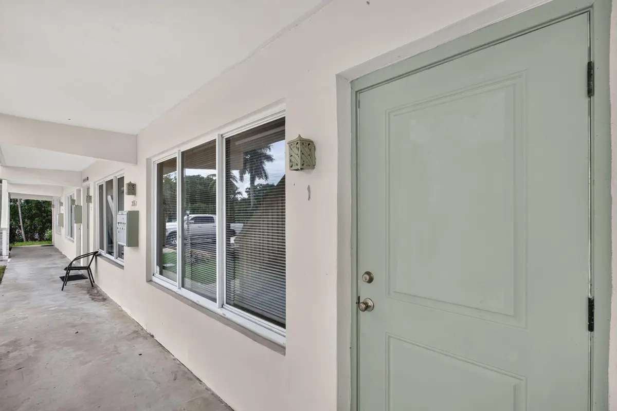 4-web-or-mls-2160-1 at 2160 NE 42nd Court 1, Lighthouse Point