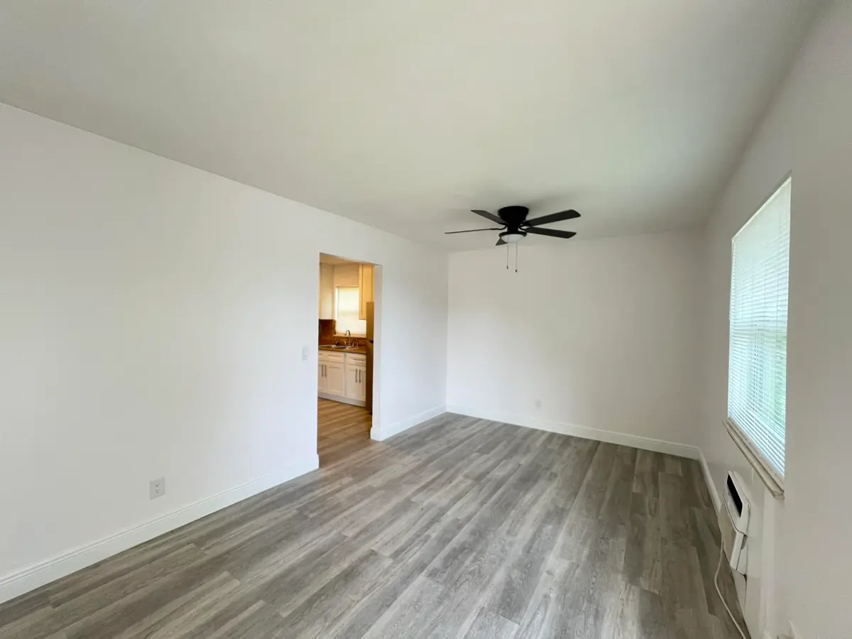 photo at 1775 Highland Avenue 4, Vero Beach