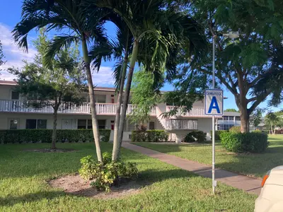 8 CAMBRIDGE A, West Palm Beach – Condominium for rent