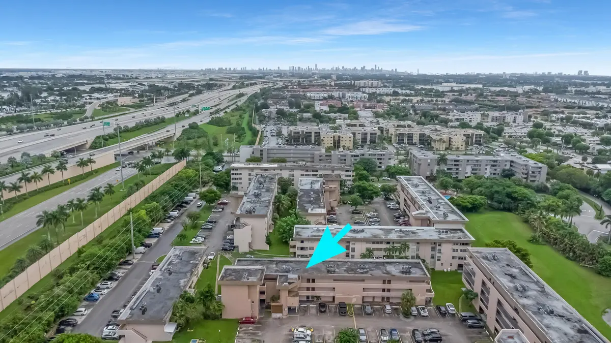Aerial View at 850 NW 87th Avenue 103, Miami