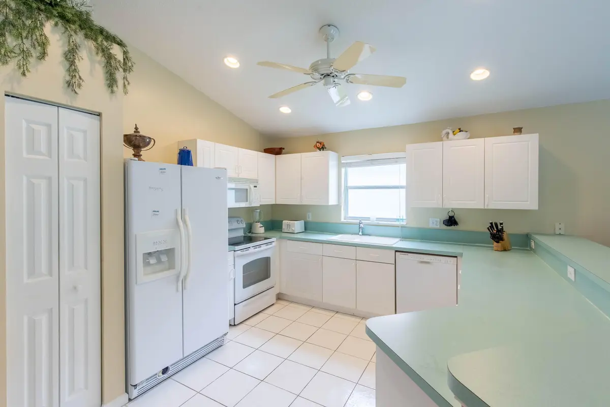 1869 BARNSTABLE Road, Wellington, FL – photo 2