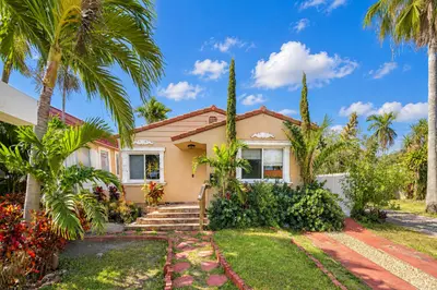 1624 VAN BUREN Street, Hollywood – Single Family Residence for sale