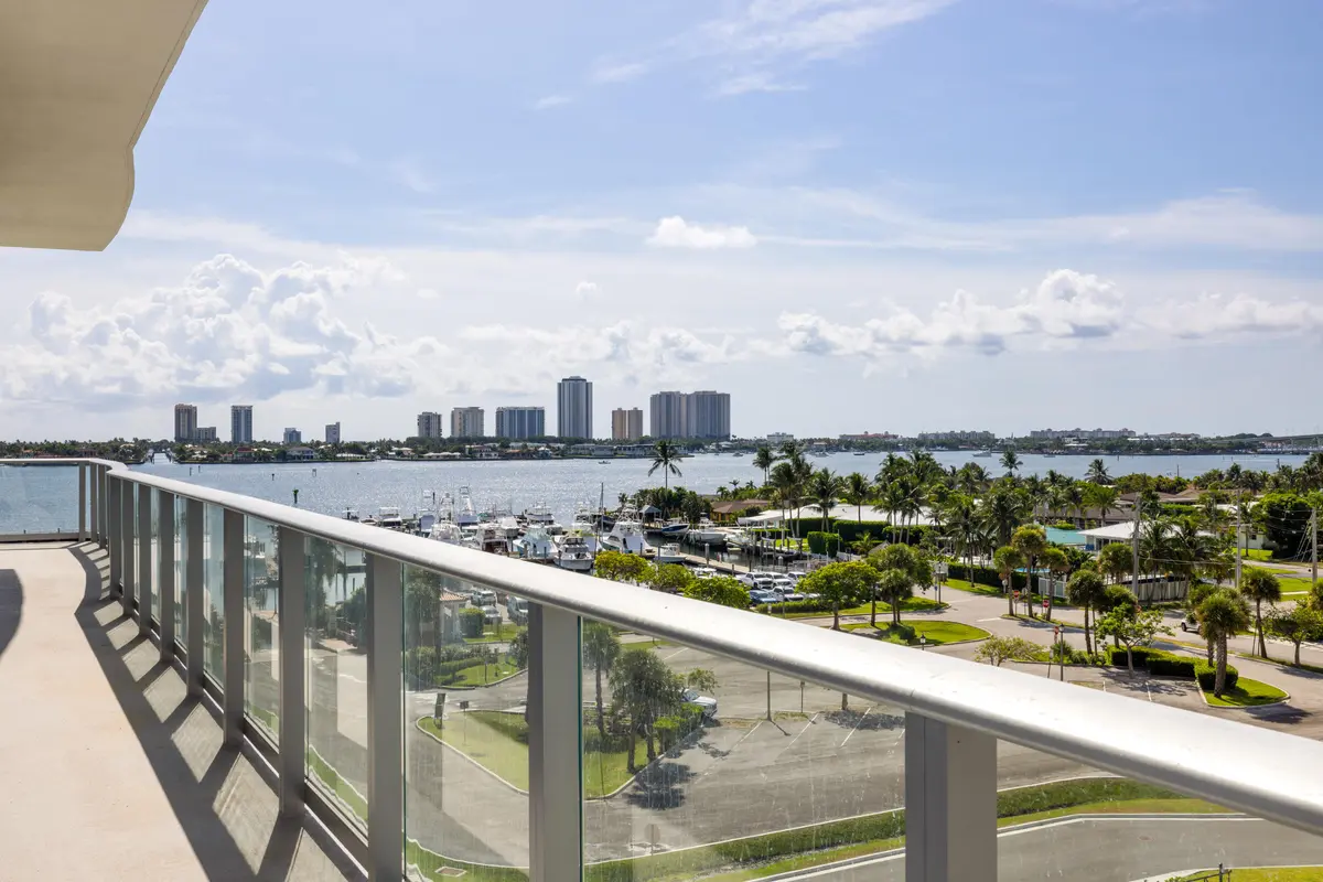 Wrap-around Balcony at 220 LAKE SHORE Drive 612, West Palm Beach