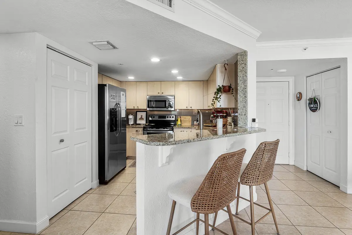 004-1801NorthFlaglerDrive-716-WestPalmBe at 1801 N Flagler Drive 716, West Palm Beach