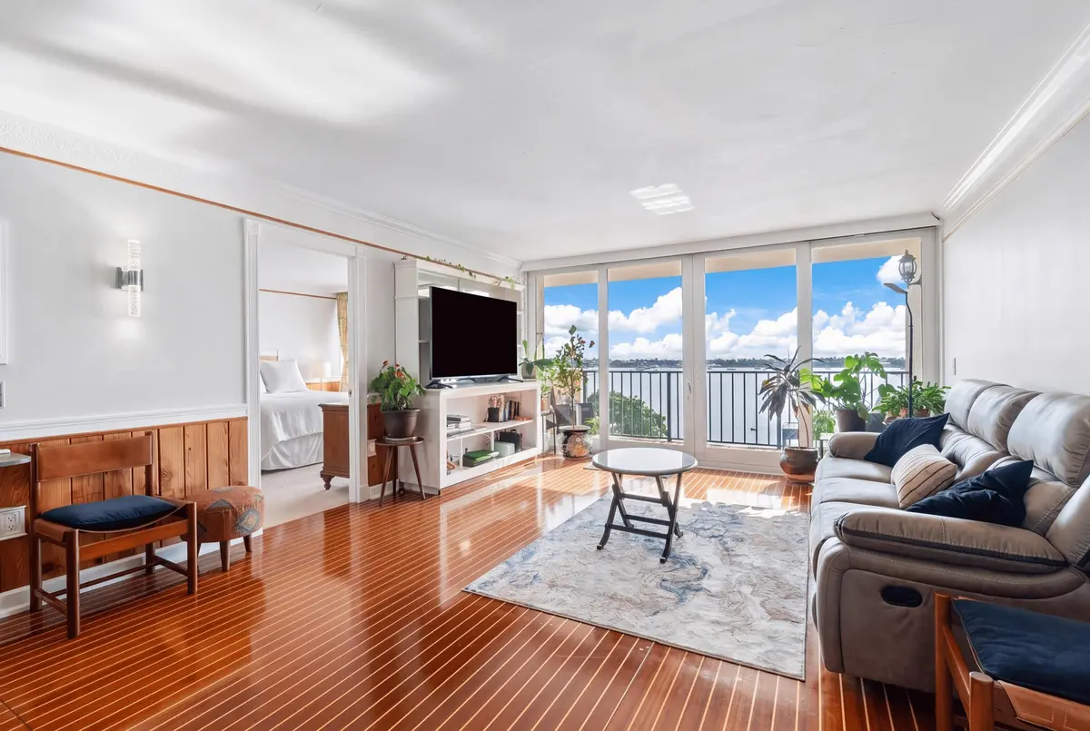 Living Room at 5600 N Flagler Drive 409, West Palm Beach