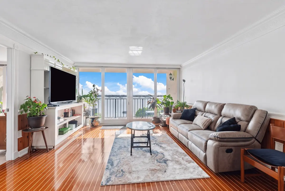 Living Room at 5600 N Flagler Drive 409, West Palm Beach
