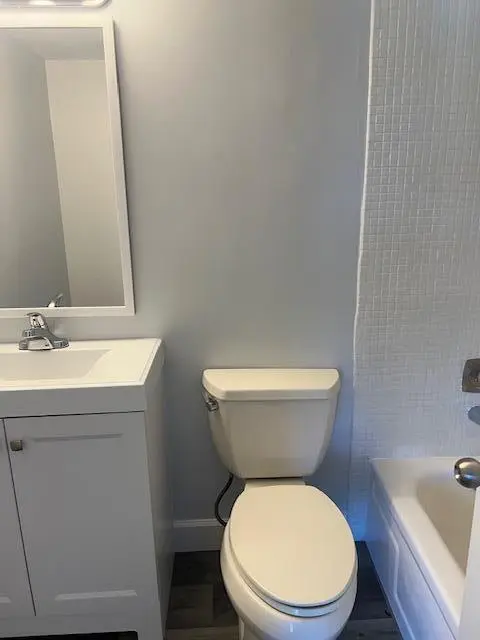 Full Bathroom at 359 Preston I, Boca Raton