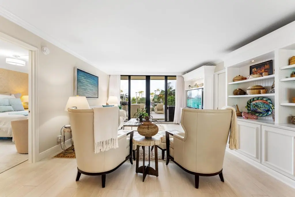 Great Room at 200 OCEAN TRAIL Way T7, Jupiter