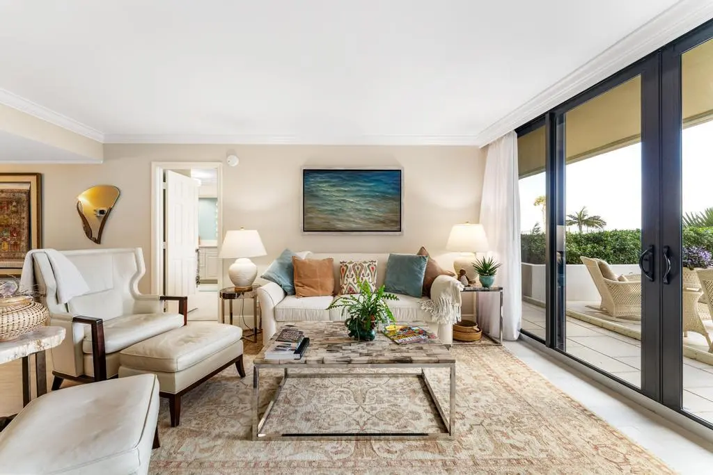 Great Room at 200 OCEAN TRAIL Way T7, Jupiter