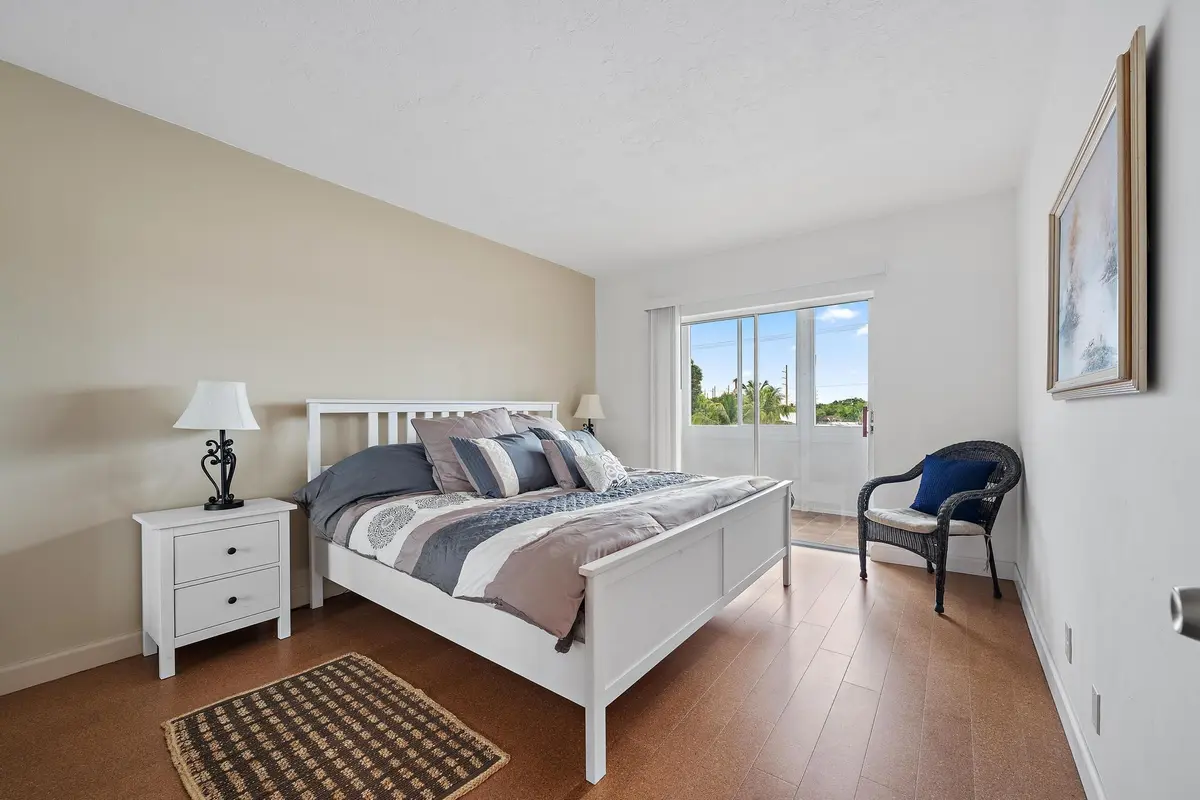 2381 Sunset Ave 306-14 at 2381 Sunset Avenue 306, Lake Worth Beach