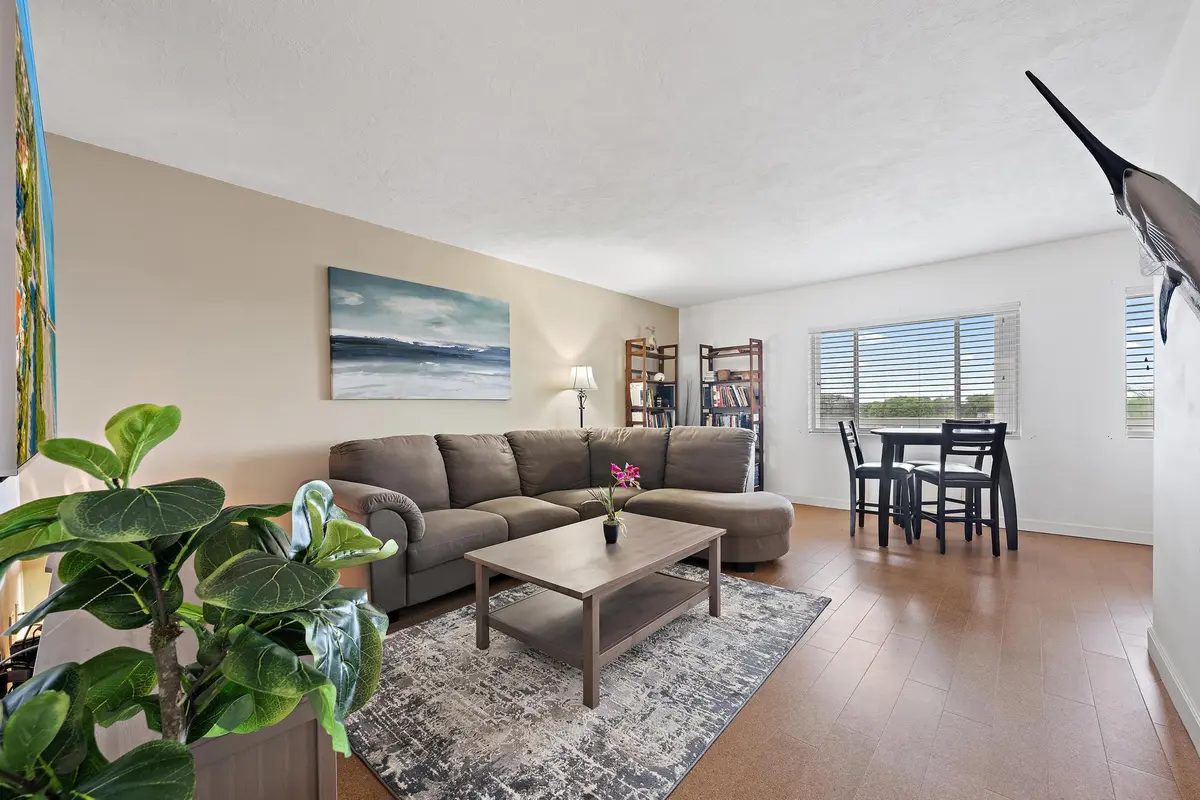 2381 Sunset Ave 306-12 at 2381 Sunset Avenue 306, Lake Worth Beach