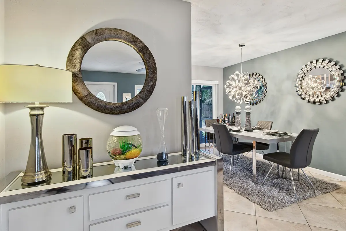 elliot-40 at 1931 NW 38th Street, Oakland Park