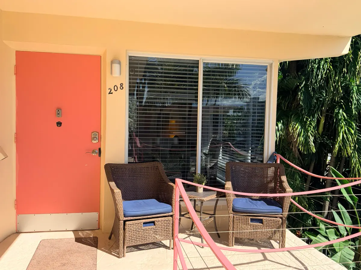 IMG_7880 at 2825 NE 33rd Avenue 208, Fort Lauderdale
