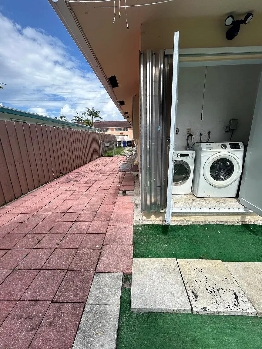Private Laundry at 5891 NE 18th Avenue 3, Fort Lauderdale