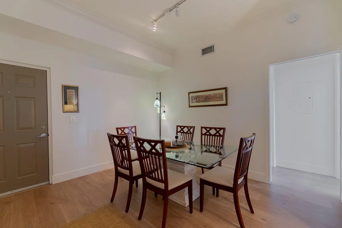 2-web-or-mls-DSC00352 at 11760 Saint Andrews Place 304, Wellington