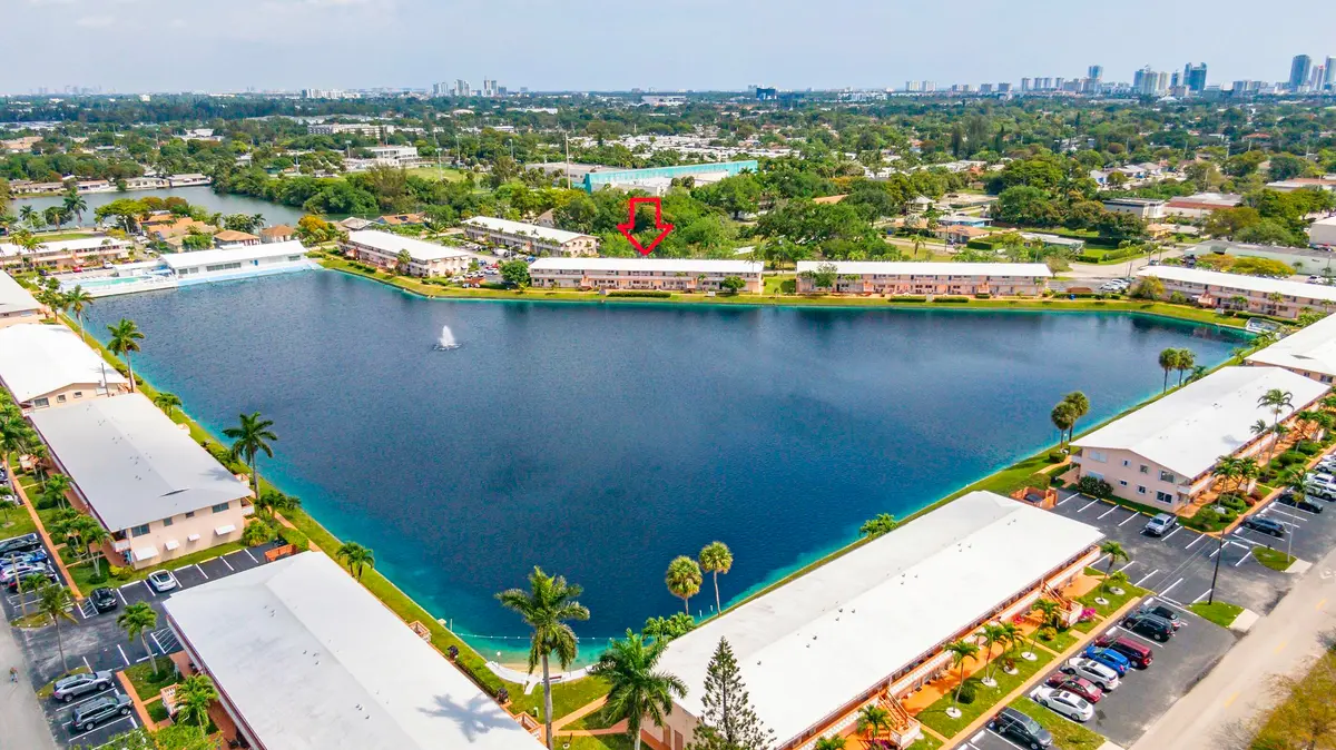 AR Media 6 copy at 900 SW 10th Terrace 19S, Hallandale Beach