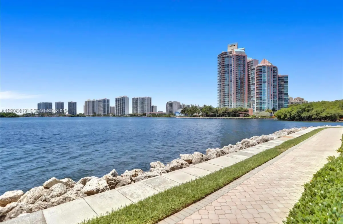 3600 MYSTIC POINTE Drive 1202, Aventura, FL – photo 2