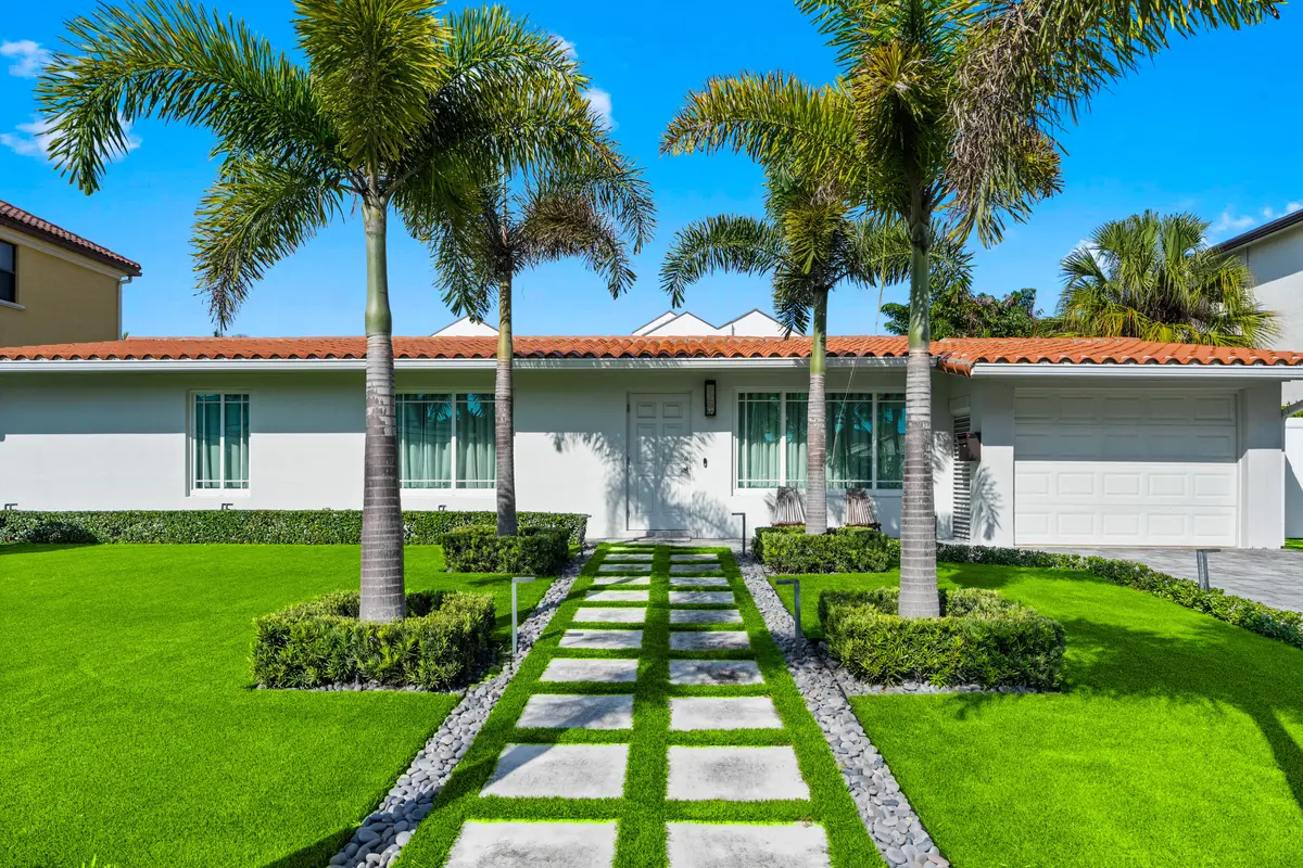 5-print-A7R00505 copy at 881 NE 4TH Avenue, Boca Raton