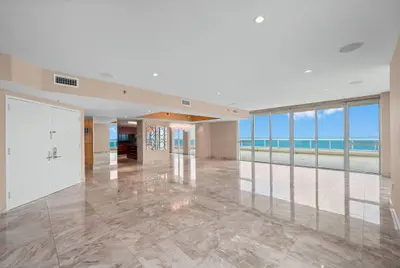 101 S Fort Lauderdale Beach Boulevard 2601, Fort Lauderdale – Condominium for sale