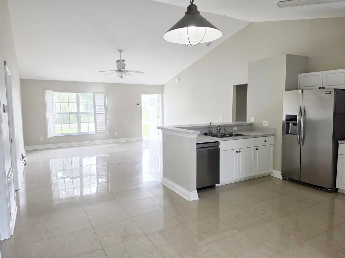 8655 98TH Court, Vero Beach, FL – photo 3
