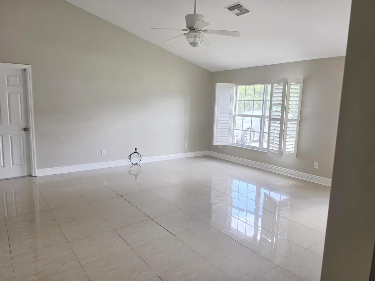8655 98TH Court, Vero Beach, FL – photo 4