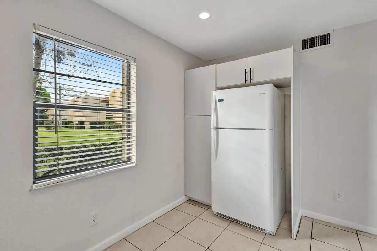 8-web-or-mls-5P1A4575 at 2050 OLEANDER Avenue 2-106, Fort Pierce