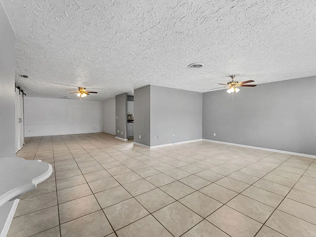 _DSC2111 at 306 RIOMAR Drive, Port St. Lucie