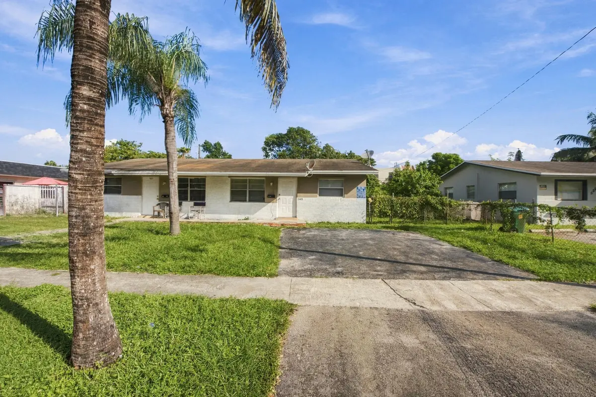 2__dsc2033 at 5401 - 5405 - 5405 17th Court, Lauderhill