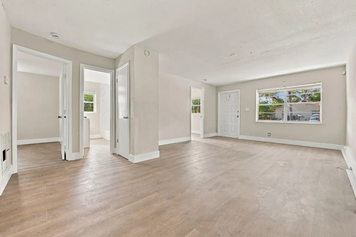 4__dsc1908 at 5401 - 5405 - 5405 17th Court, Lauderhill