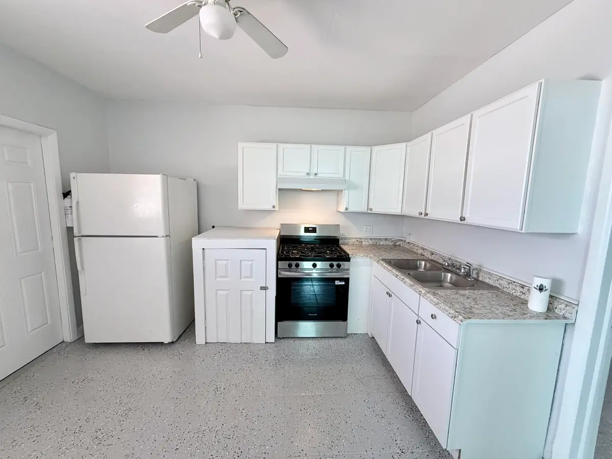 IMG_3397 at 1007 N TAMARIND Avenue Apt 2, West Palm Beach