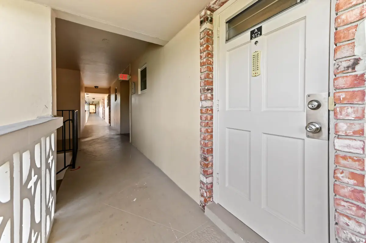 06 Entry 01 at 400 NE 20TH Street A312, Boca Raton
