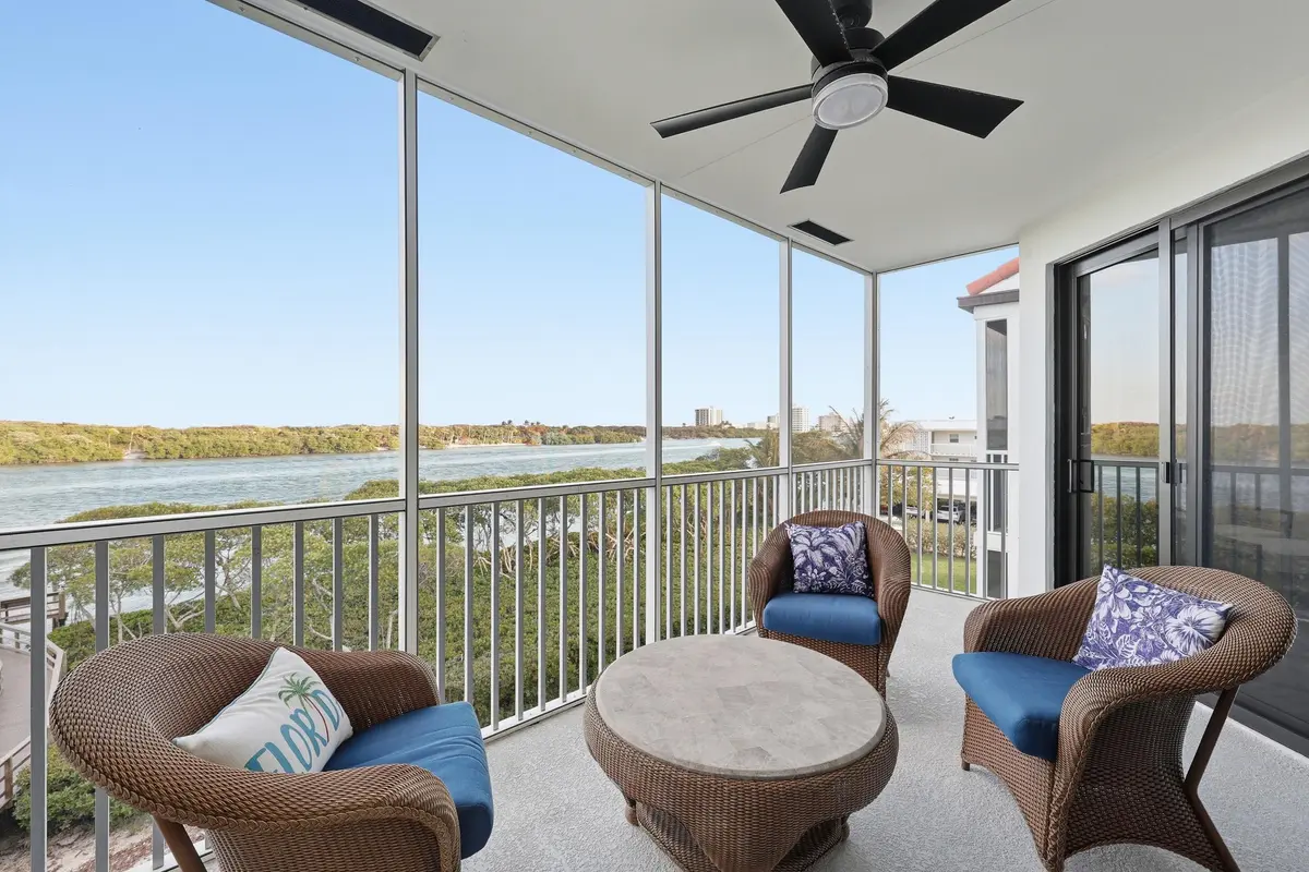 29_8p3a4463 at 200 Waterway Road 307, Tequesta