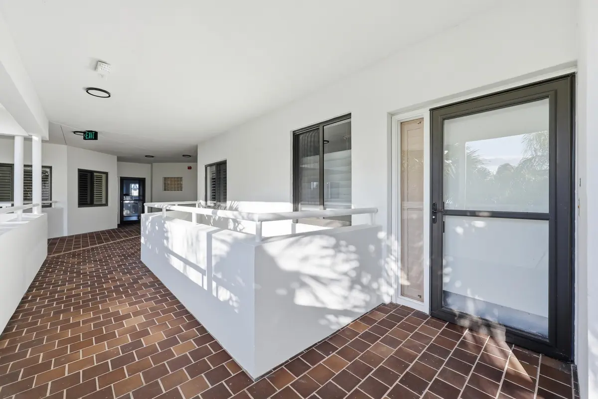 2_8p3a4308 at 200 Waterway Road 307, Tequesta