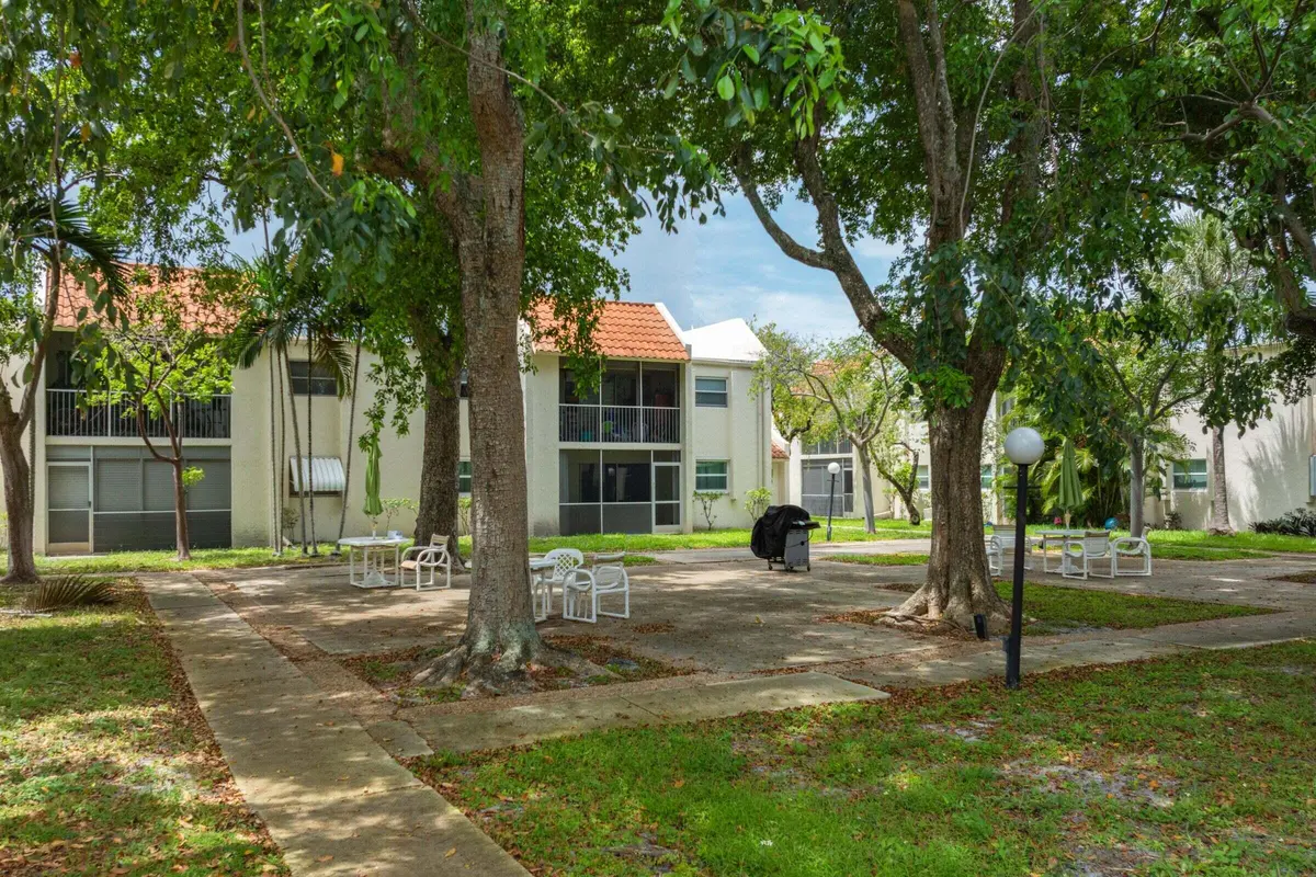IMG_1114 at 1428 SE 4TH Avenue 107, Deerfield Beach