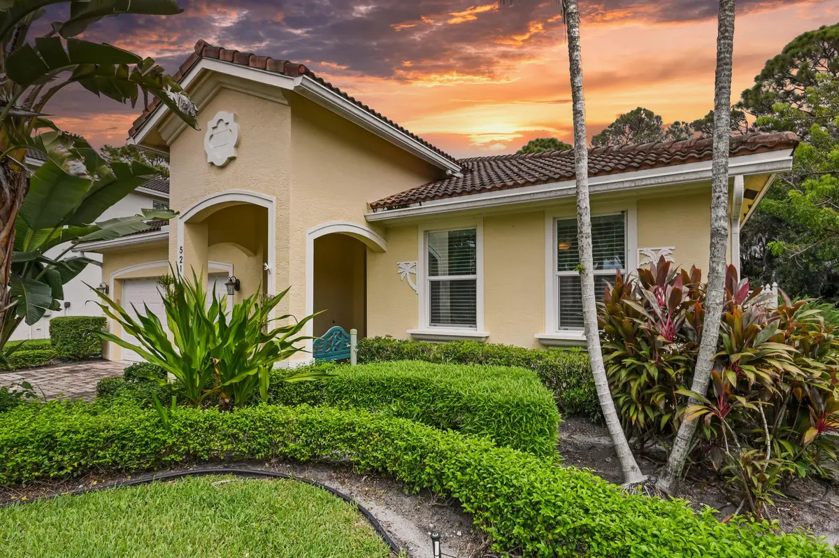521 NE Abaca Way, Jensen Beach, FL_01 (1 at 521 NE ABACA Way, Jensen Beach