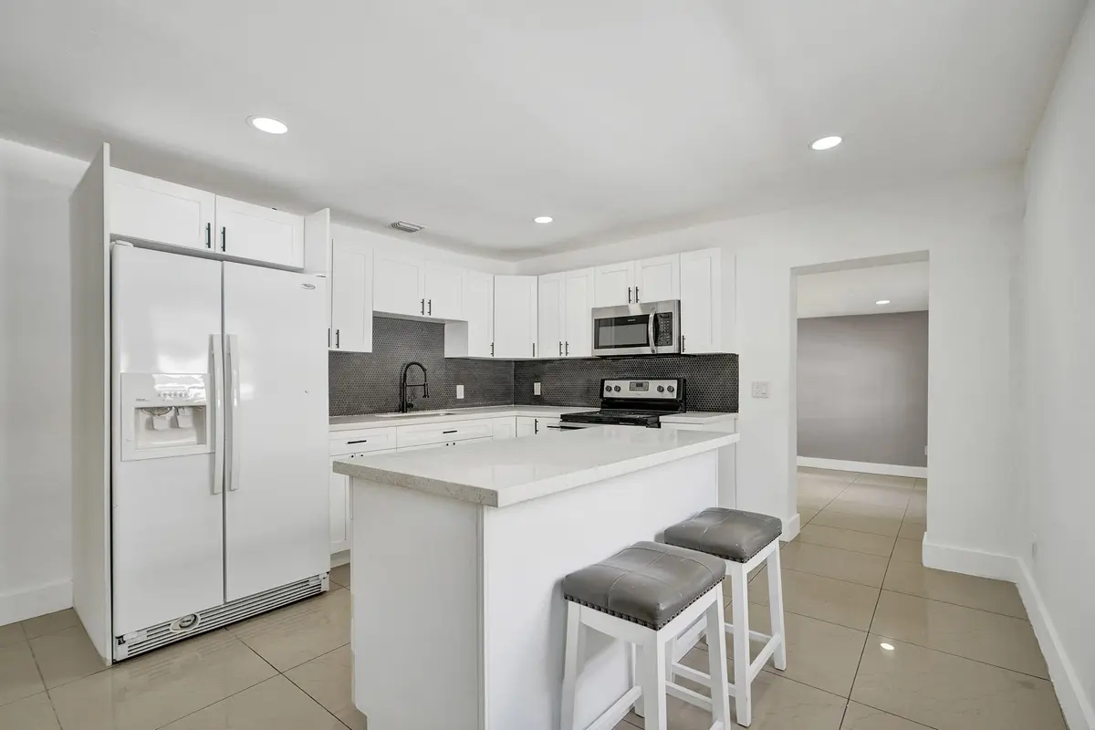 13-web-or-mls-DSC03772 at 8224 NW 1ST Place, Miami