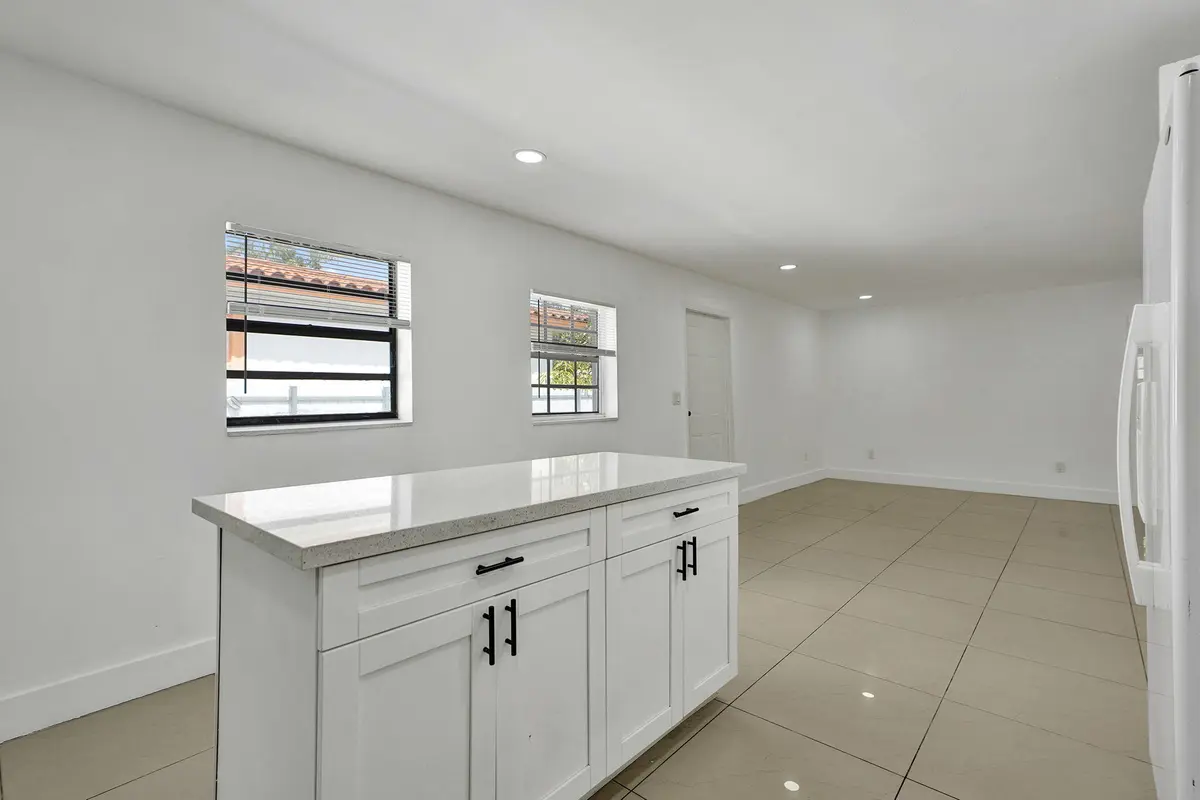 16-web-or-mls-DSC03781 at 8224 NW 1ST Place, Miami