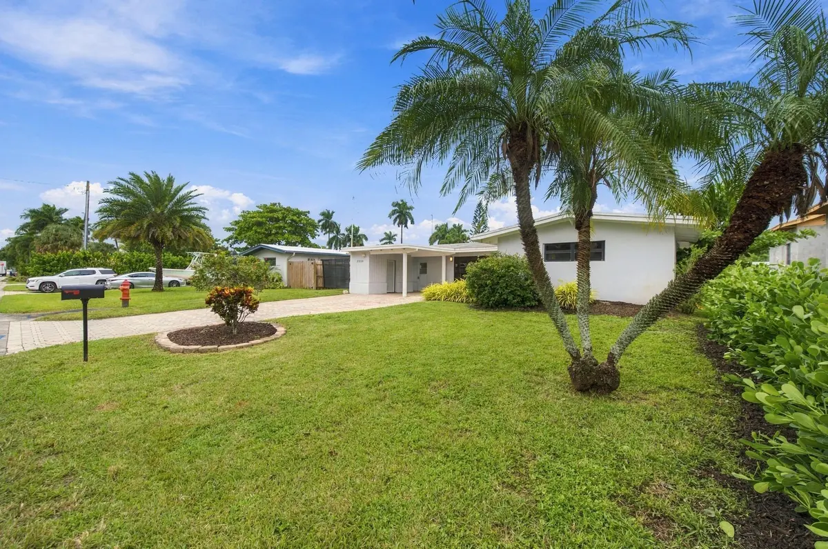 Front of Structure at 2536 GULFSTREAM Lane, Fort Lauderdale