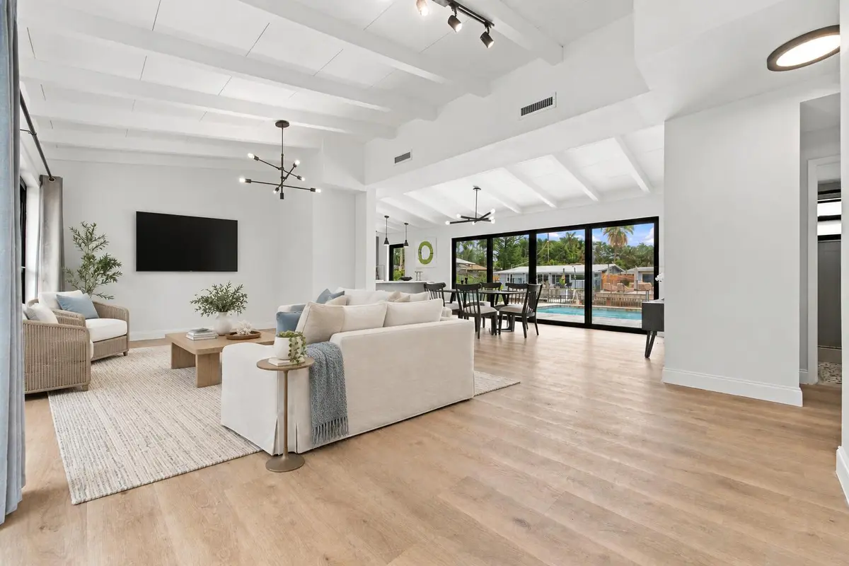 Living Room at 2536 GULFSTREAM Lane, Fort Lauderdale