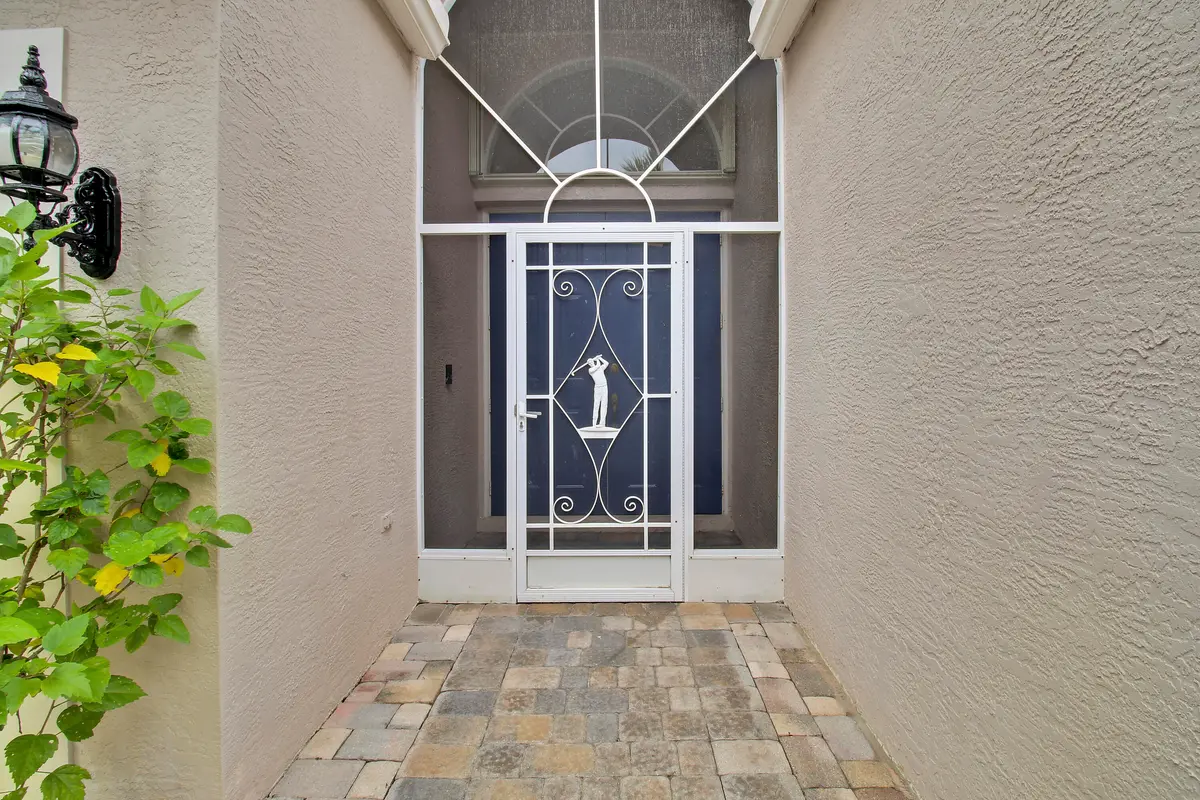 Entrance at 6815 SE Twin Oaks Circle, Stuart