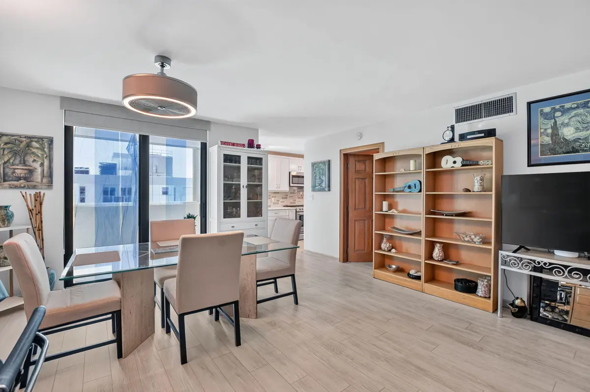Dining Area at 1000 S Ocean Boulevard PHG, Pompano Beach
