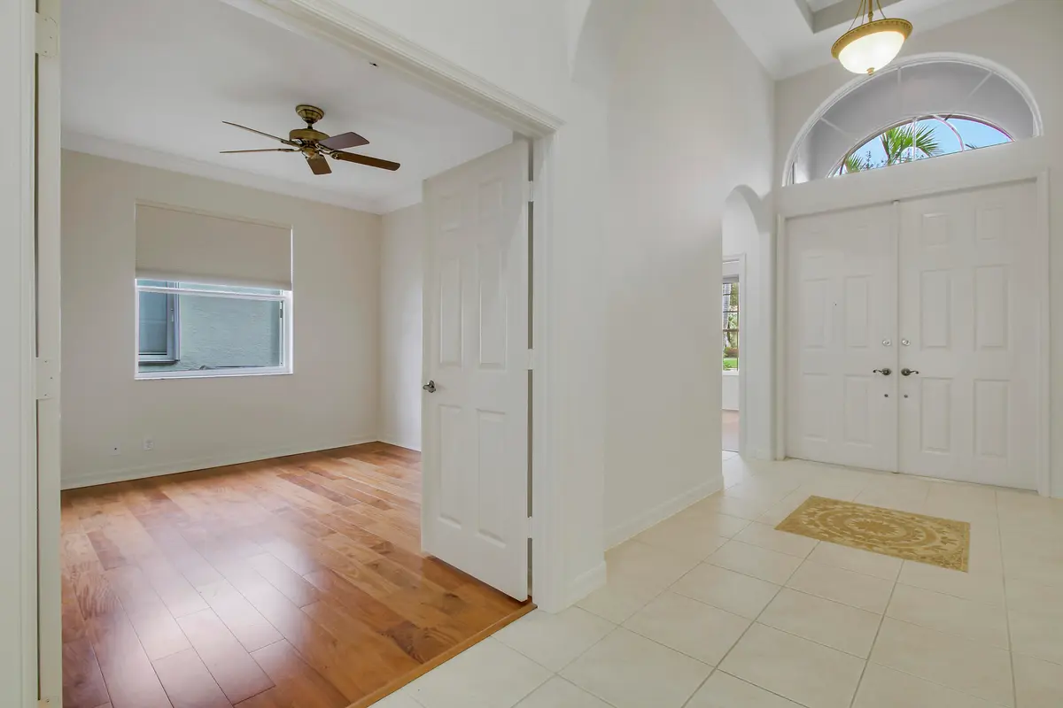 Entrance Foyer at 6815 SE Twin Oaks Circle, Stuart
