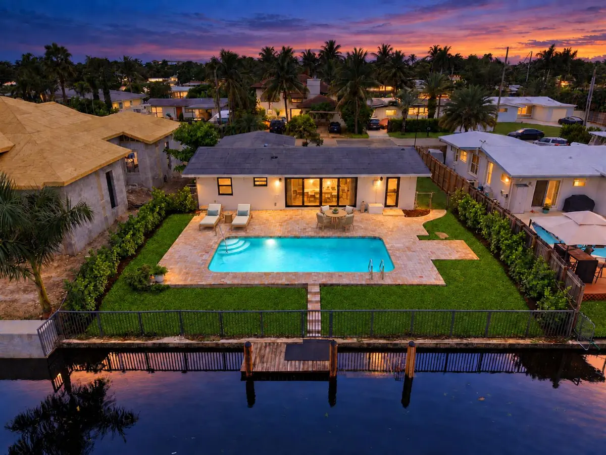 Canal View at 2536 GULFSTREAM Lane, Fort Lauderdale