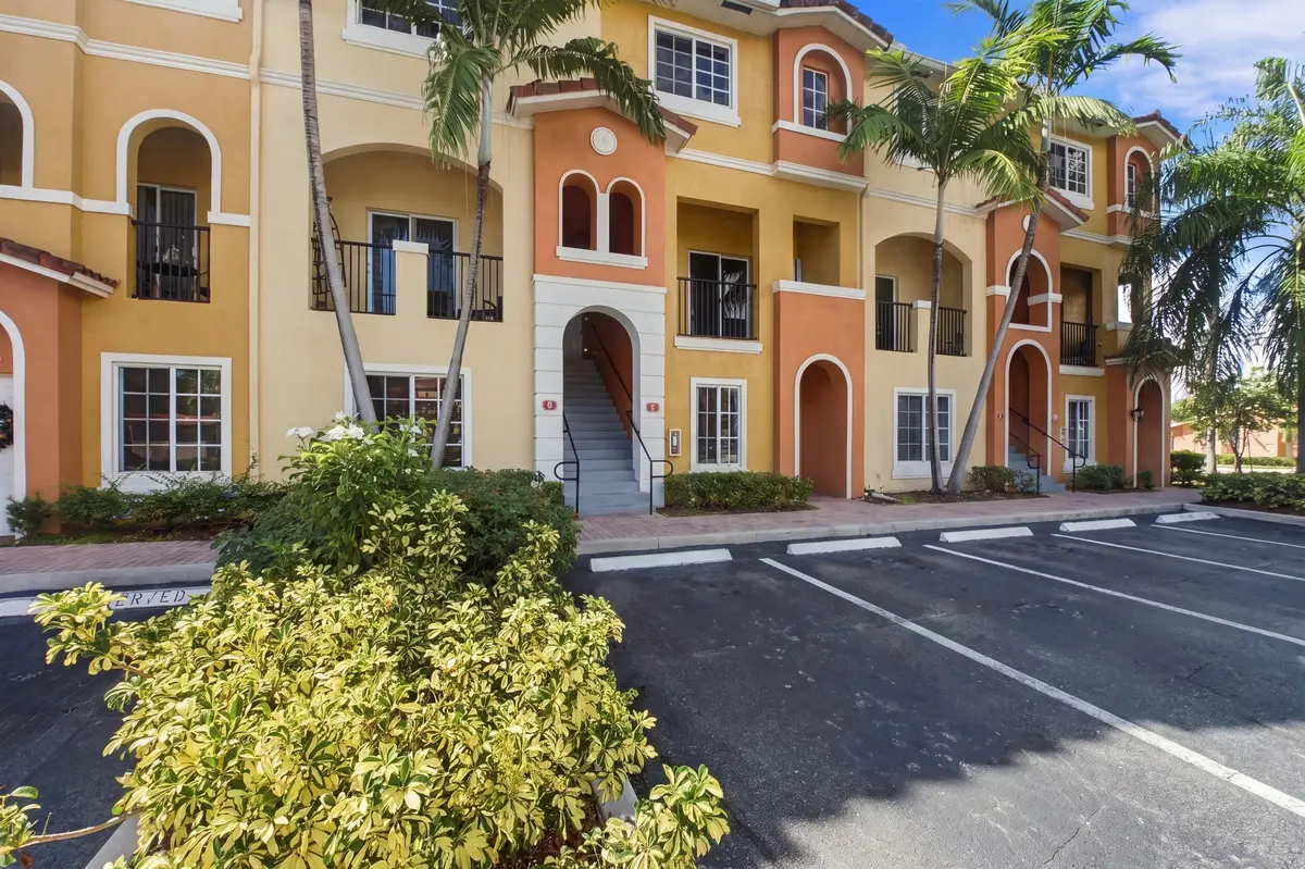 017__DSC2230 at 141 NW 2nd Avenue 7, Hallandale Beach