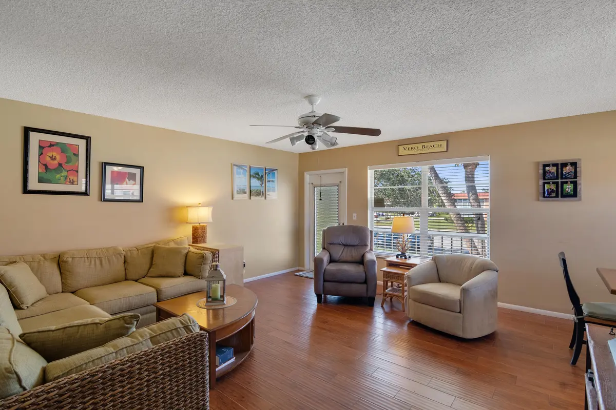 Image00014 at 68 ROYAL OAK Court 202, Vero Beach