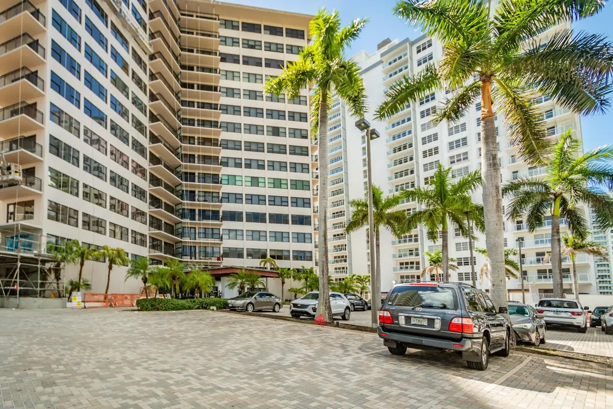 Photo 2 at 3800 Galt Ocean Drive 310, Fort Lauderdale