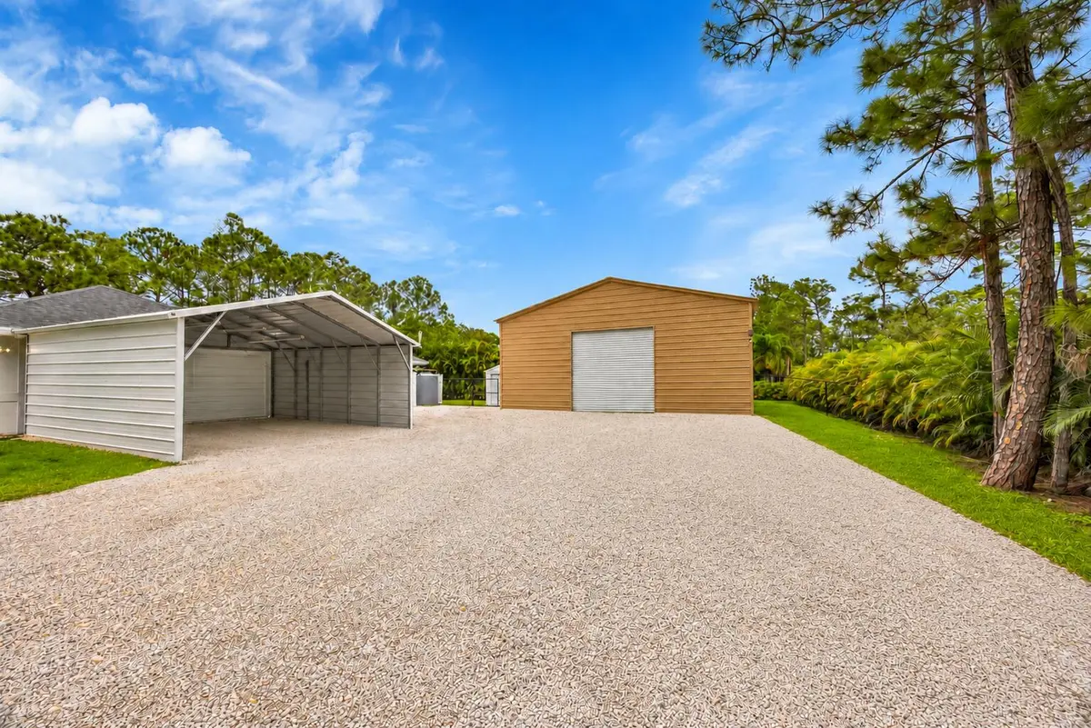 WELCOME HOME at 17107 84th Court, Loxahatchee